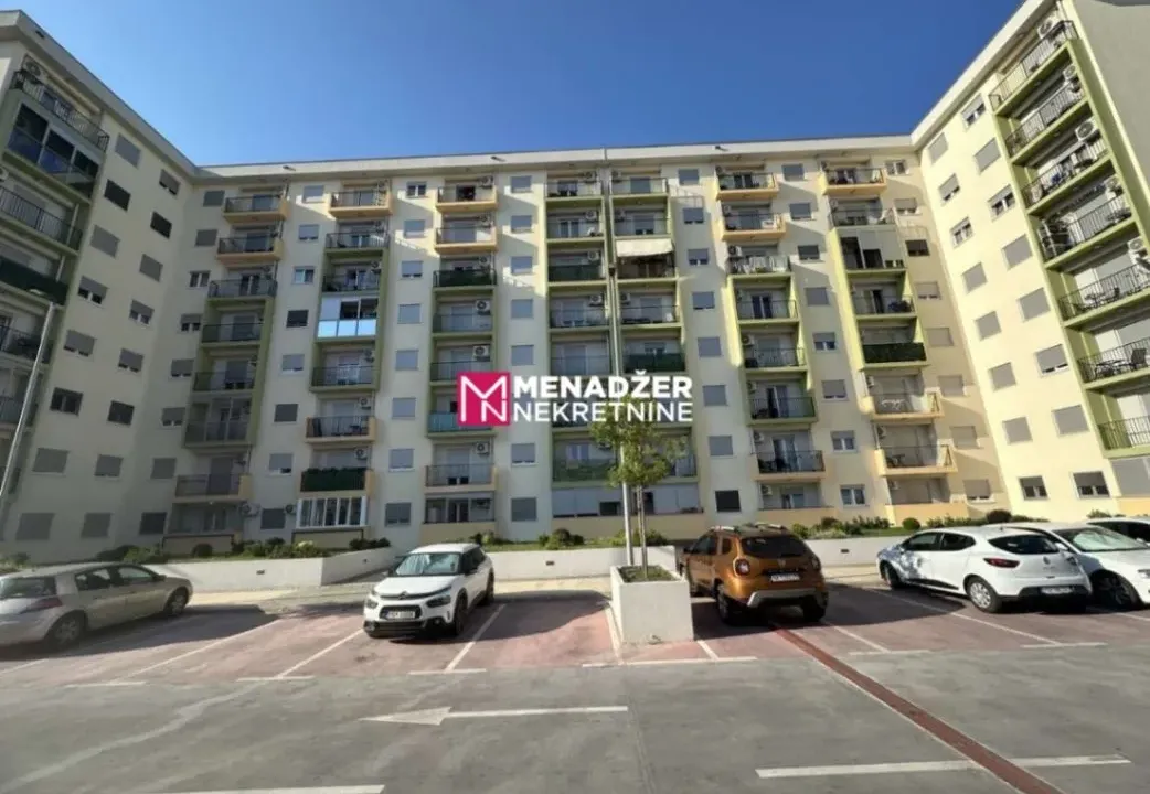 Izdavanje, jednosoban stan, 42m², Pobrežje, Podgorica