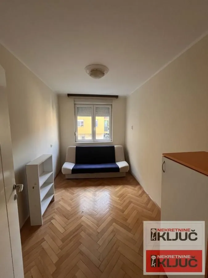 Izdavanje, dvosoban stan, 42m², Grbavica, Novi Sad Sve Podlokacije