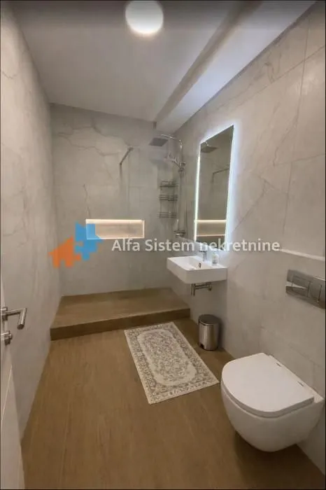 Rent, one bedroom apartment, 42m², Savski Venac, Beograd