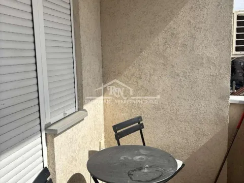 Izdavanje, jednosoban stan, 38m², Južni Bulevar, Vračar Sve Podlokacije - image 10