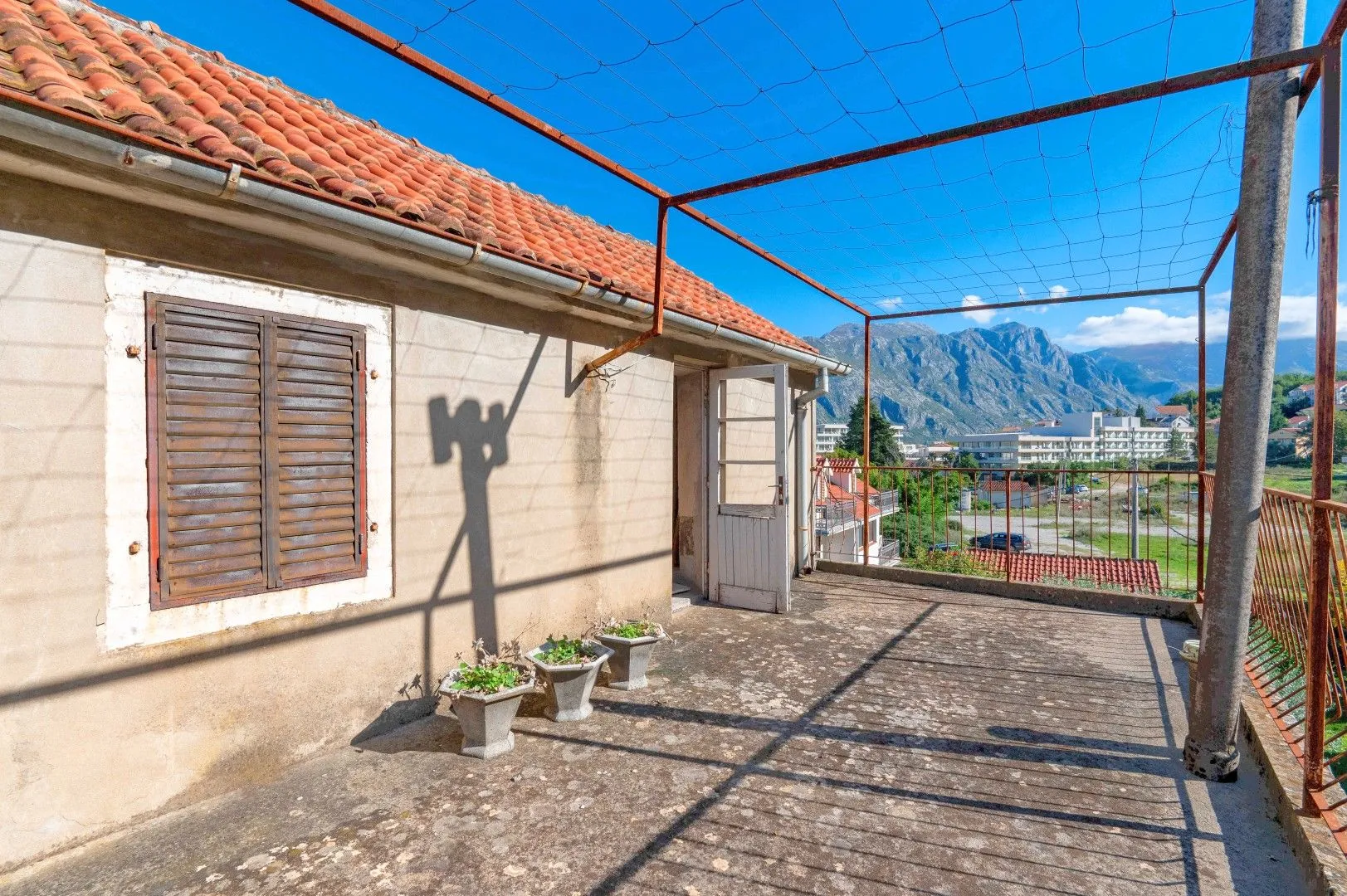 Sale, house, 300m², Stoliv, Kotor