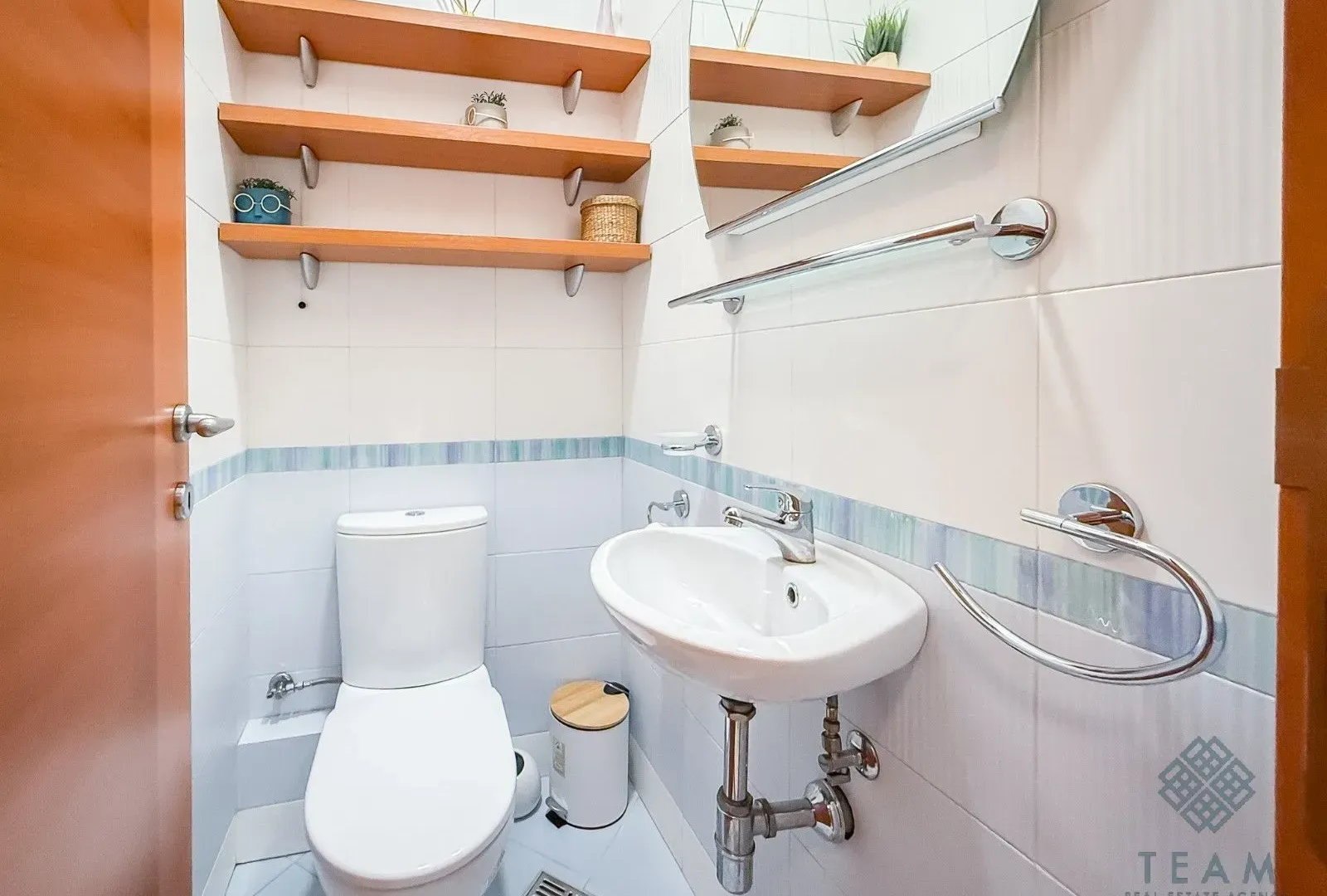 Izdavanje, dvosoban stan, 78m², Preko Morače, Podgorica