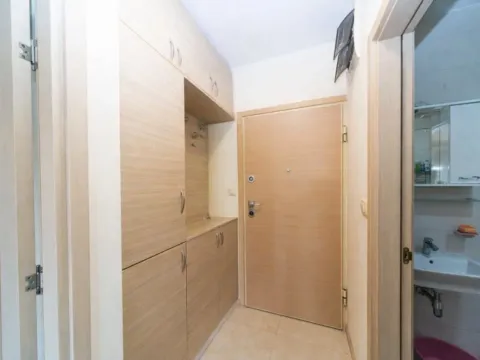 Rent, one bedroom apartment, 47m², City Kvart, Podgorica - image 7