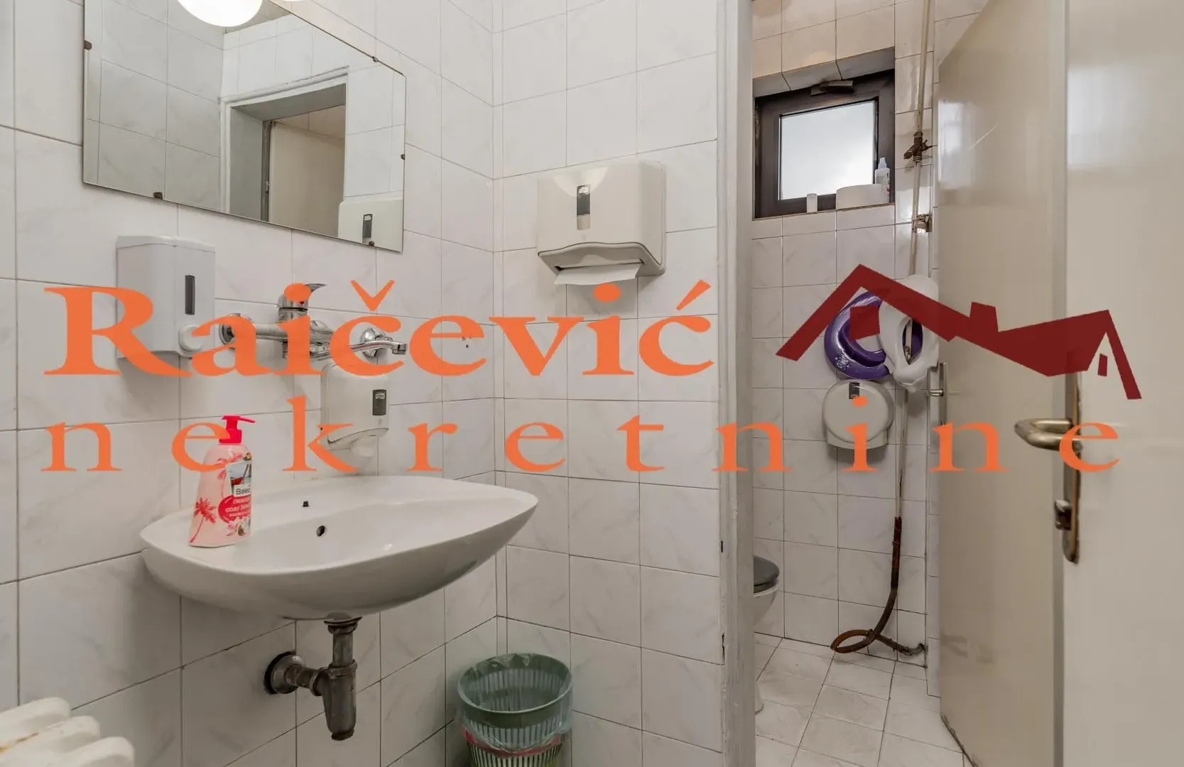 Sale, office space, 273m², Banovo Brdo, Beograd