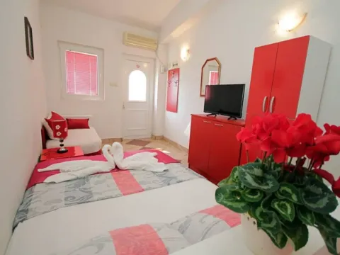 Sale, house, 300m², Sutomore, Bar - image 9