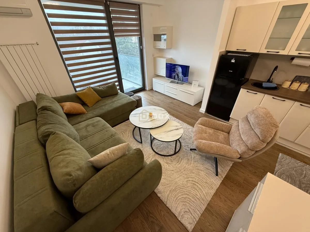 Prodaja, garsonjera, 33m², Medijana, Niš