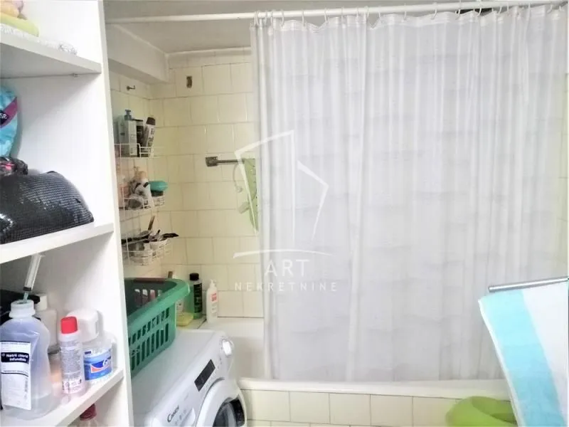 Sale, four bedroom apartment, 105m², Medaković Sve Podlokacije, Beograd