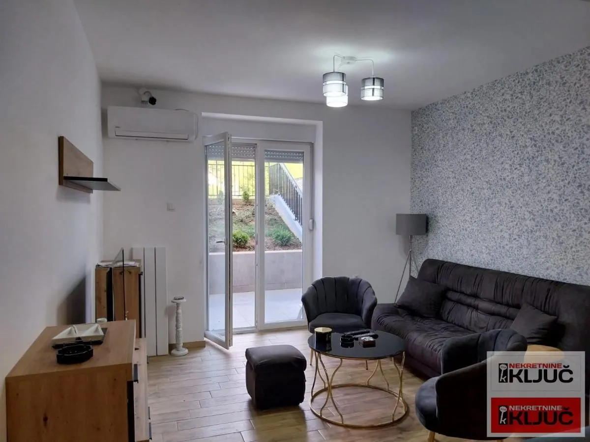 Prodaja, jednosoban stan, 45m², Petrovaradin, Novi Sad