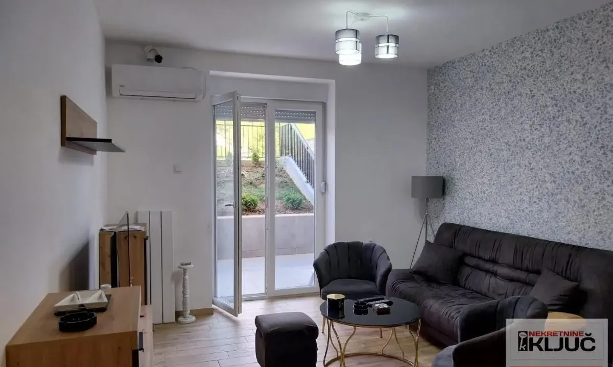 Prodaja, jednosoban stan, 45m², Petrovaradin, Novi Sad