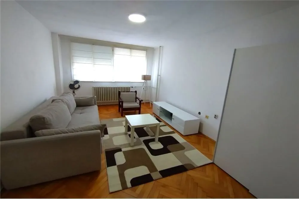 Izdavanje, jednosoban stan, 60m², Niš, Srbija