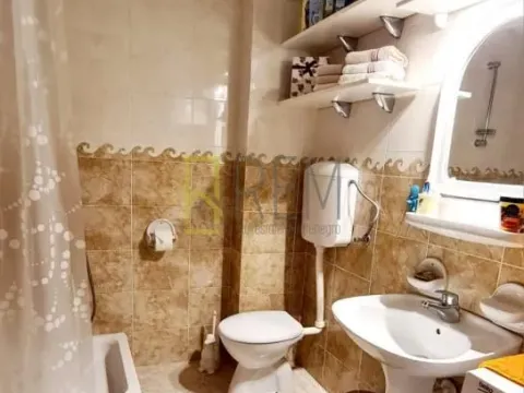 Prodaja, trosoban stan, 86m², Centar, Budva - image 12