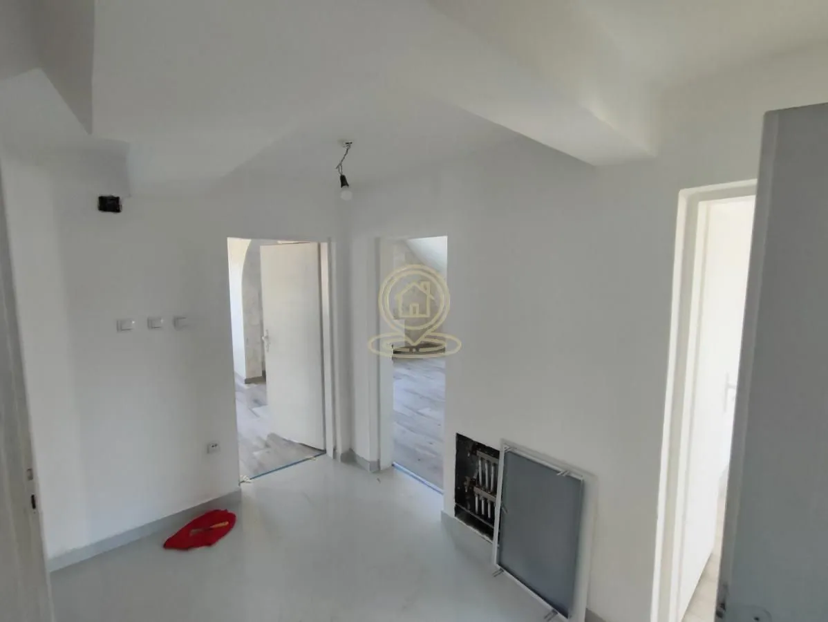Prodaja, kuća, 374m², Veternik, Novi Sad Sve Podlokacije