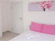 Rent, two bedroom apartment, 70m², Budva, Crna Gora - image 6