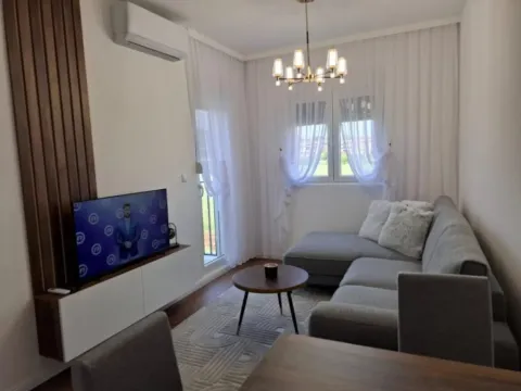 Izdavanje, jednosoban stan, 35m², Zabjelo, Podgorica