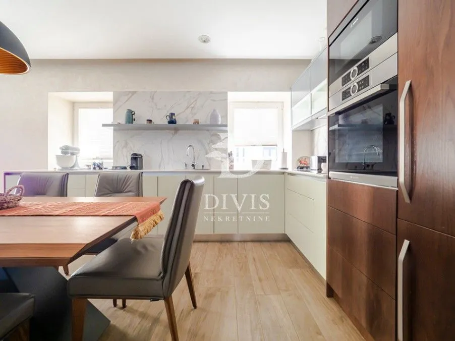 Sale, three bedroom apartment, 158m², Zvezdara Sve Podlokacije, Beograd