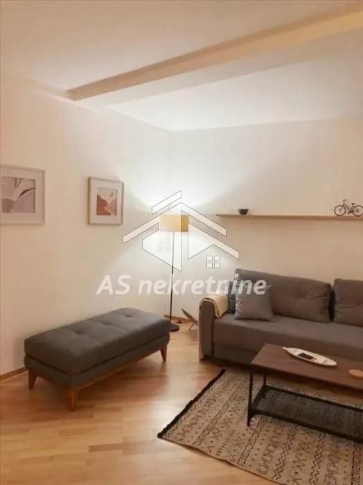 Izdavanje, stan, 50m², Đeram Pijaca, Beograd