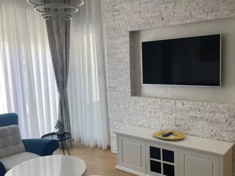 Izdavanje, jednosoban stan, 47m², Budva, Crna Gora - image 13