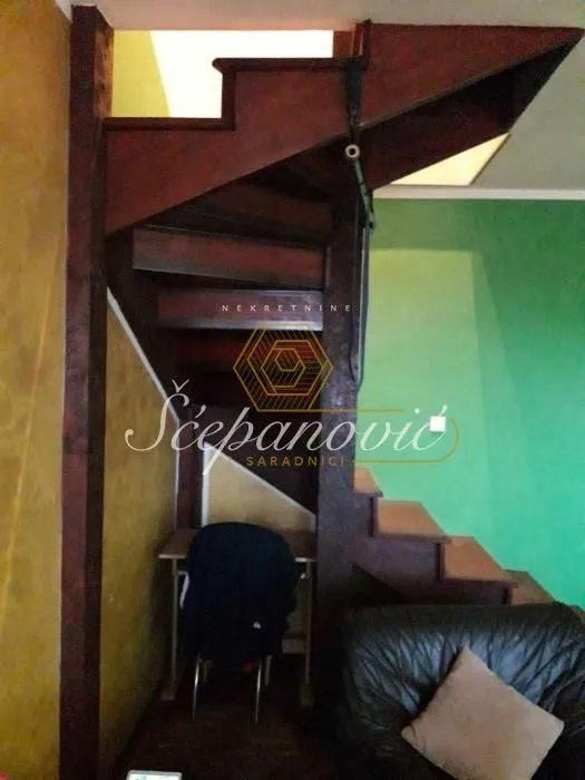 Prodaja, trosoban stan, 86m², Centar, Novi Sad