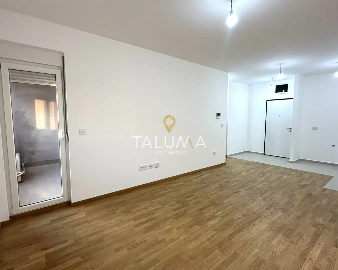 Izdavanje, jednosoban stan, 46m², Stari Aerodrom, Podgorica