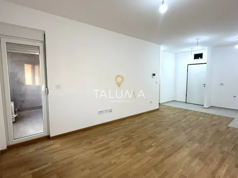 Izdavanje, jednosoban stan, 46m², Stari Aerodrom, Podgorica - image 7