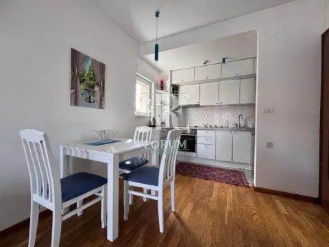 Izdavanje, jednosoban stan, 50m², City Kvart, Podgorica - image 4