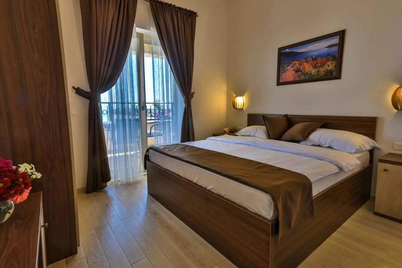 Sale, house, 185m², Reževići, Budva