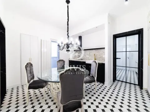 Prodaja, trosoban stan, 92m², Vračar Centar, Vračar Sve Podlokacije - image 9