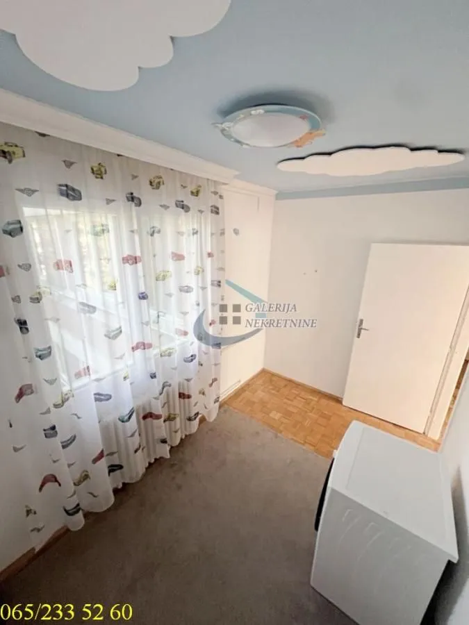 Sale, three bedroom apartment, 75m², Farmaceutski Fakultet, Voždovac Sve Podlokacije