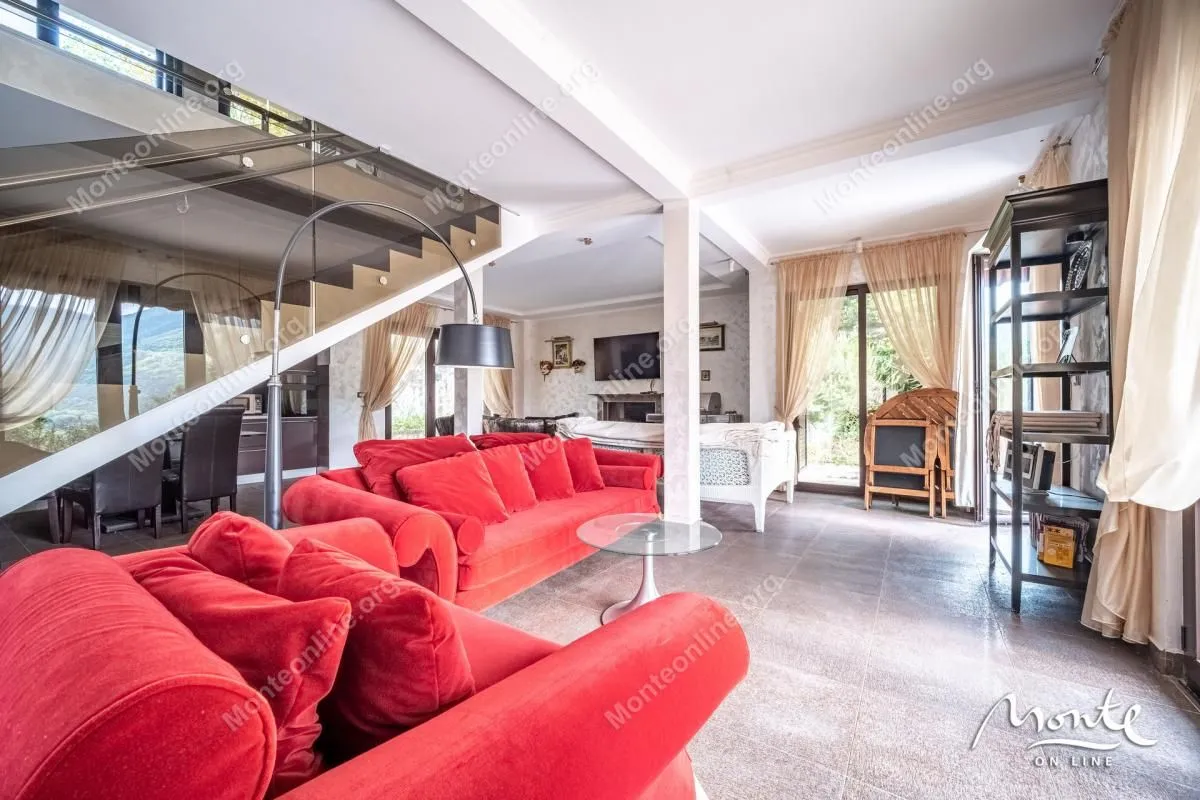 Prodaja, kuća, 188m², Sasovići, Herceg Novi