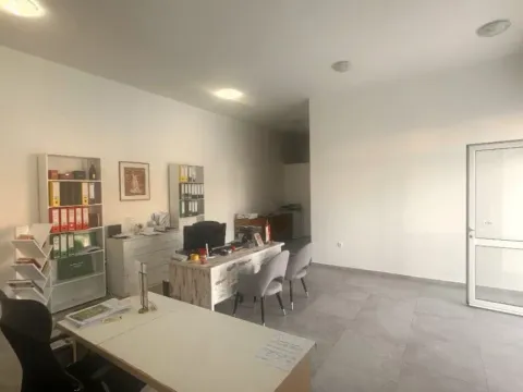 Prodaja, poslovni prostor, 68m², Bar, Crna Gora - image 5