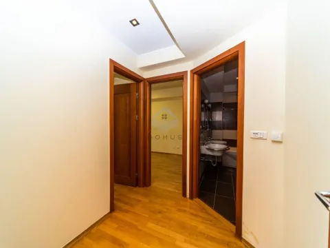 Izdavanje, dvosoban stan, 124m², Centar, Podgorica - image 13