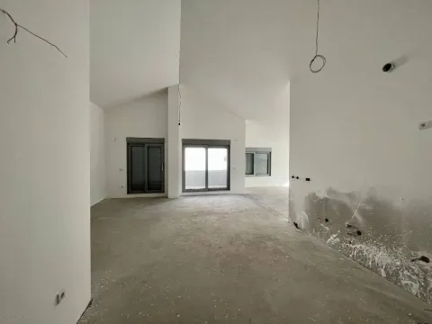 Prodaja, trosoban stan, 236m², Rozino, Budva - image 2
