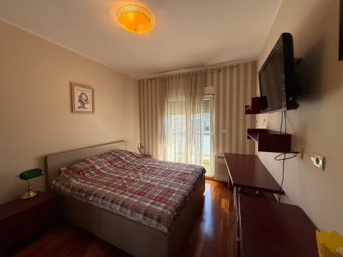 Izdavanje, stan, 54m², City Kvart, Podgorica - image 7