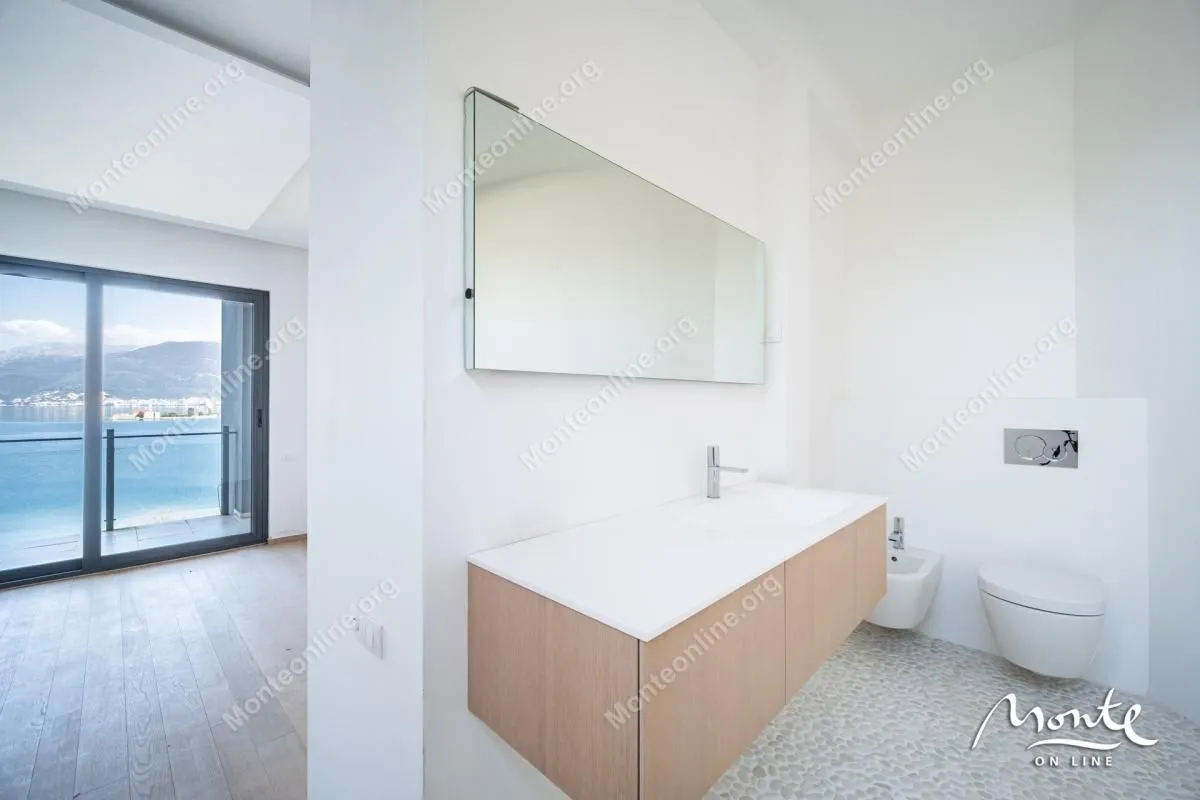 Prodaja, kuća, 770m², Krašići, Tivat