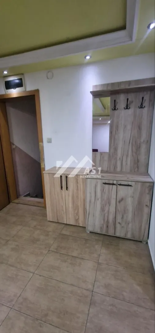 Izdavanje, dvosoban stan, 55m², Petrovaradin, Novi Sad