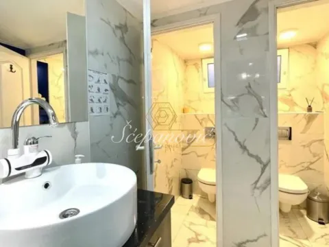 Sale, office space, 205m², Centar, Novi Sad - image 8