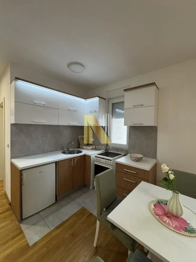 Izdavanje, dvosoban stan, 41m², Podbara, Novi Sad Sve Podlokacije
