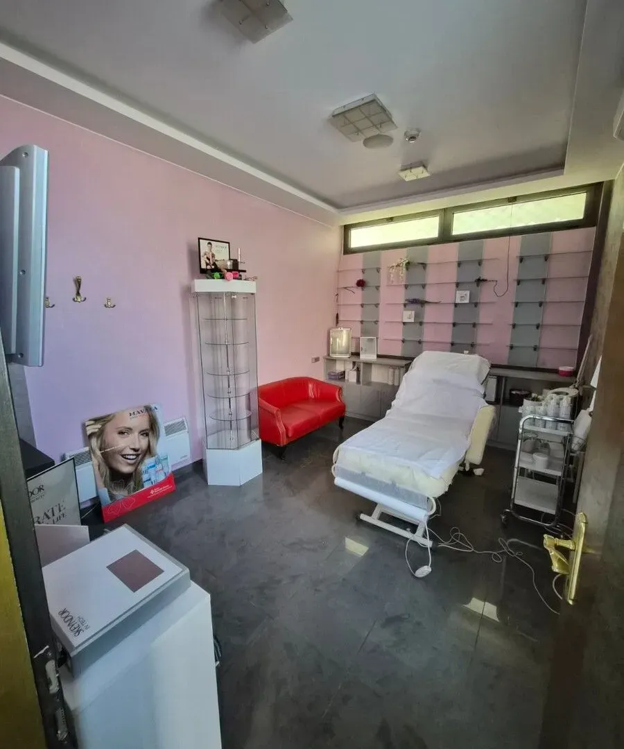 Sale, office space, 60m², Pejton, Podgorica