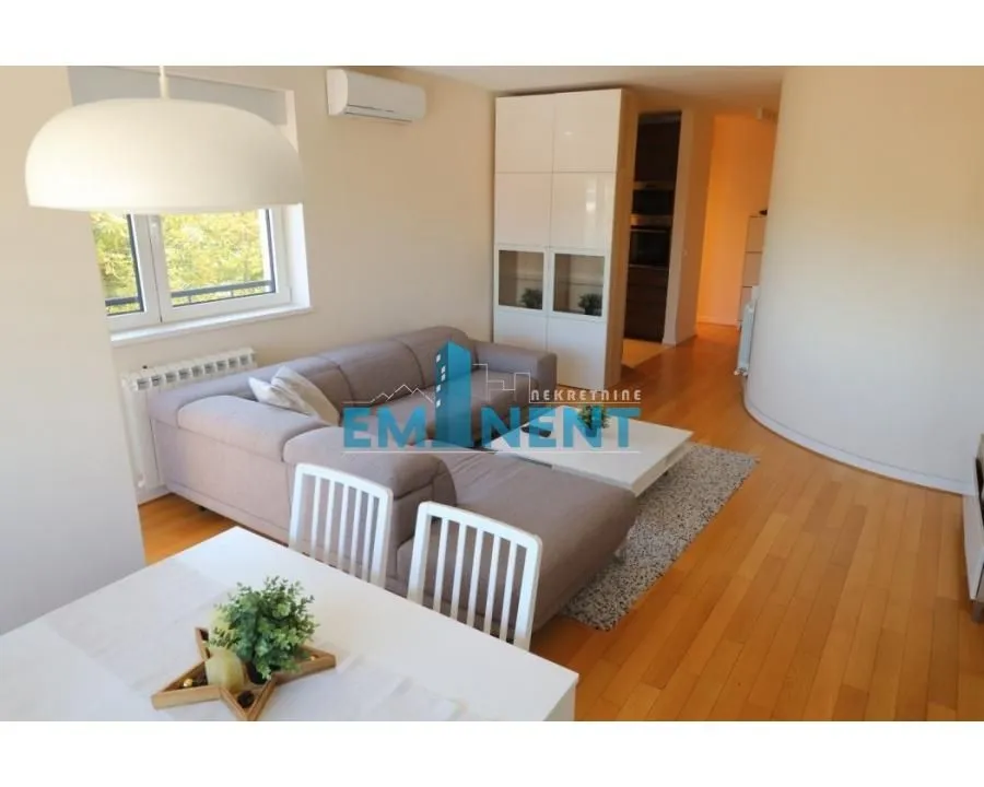 Rent, four bedroom apartment, 79m², Čukarica, Beograd