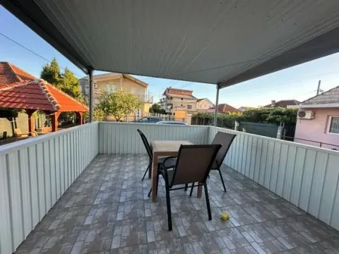 Rent, house, 70m², Tološi, Podgorica - image 6