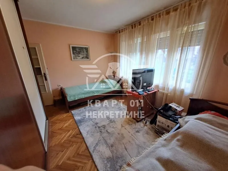 Prodaja, trosoban stan, 57m², Zemun Sve Podlokacije, Beograd