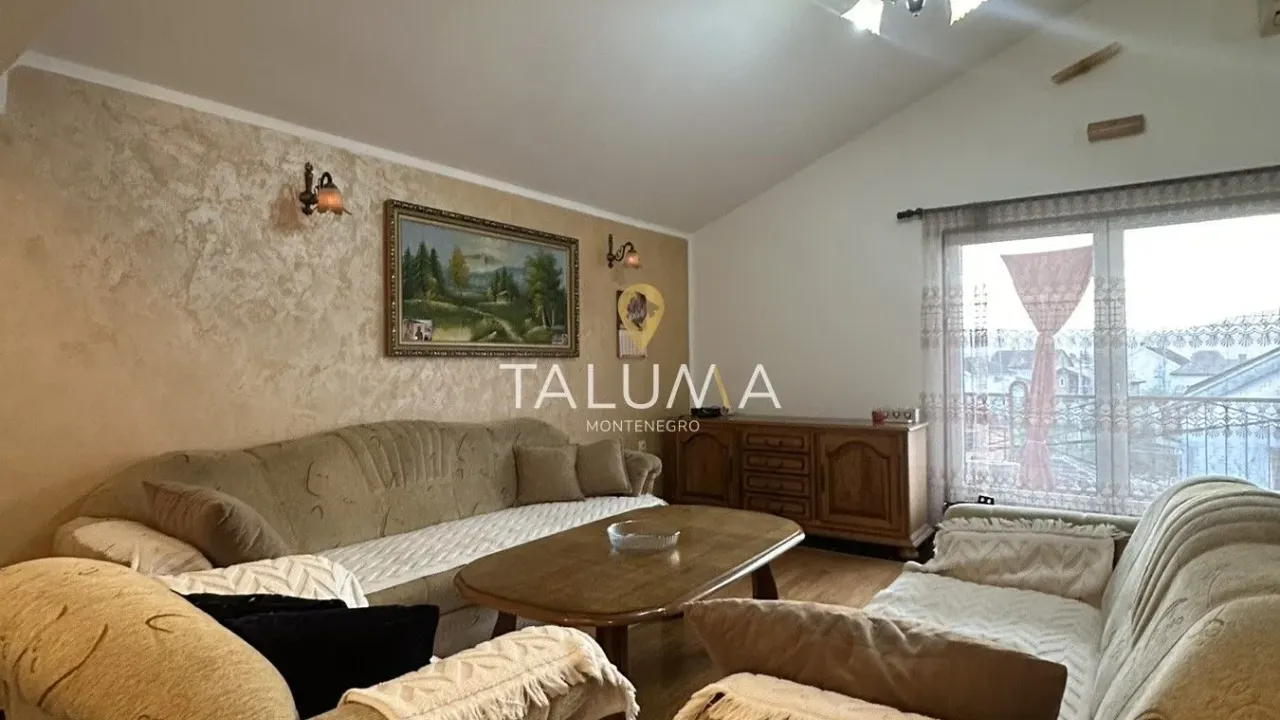 Izdavanje, trosoban stan, 120m², Vranići, Podgorica