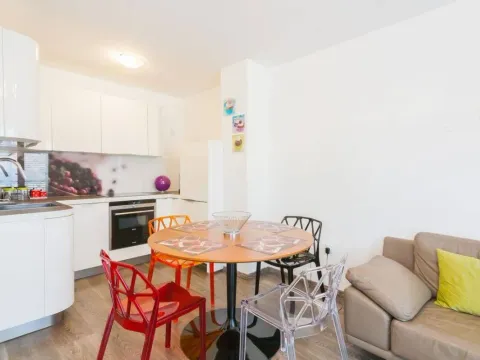 Sale, two bedroom apartment, 60m², Sveti Stefan, Budva - image 4