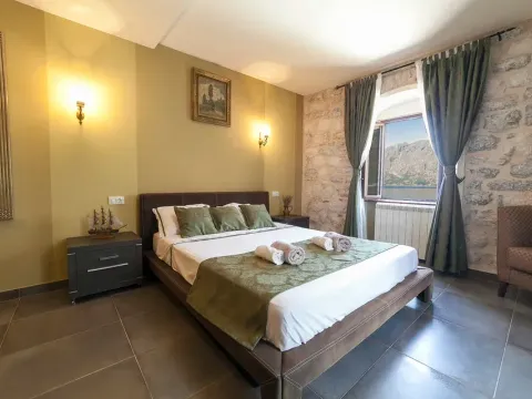 Prodaja, kuća, 450m², Prčanj, Kotor - image 20