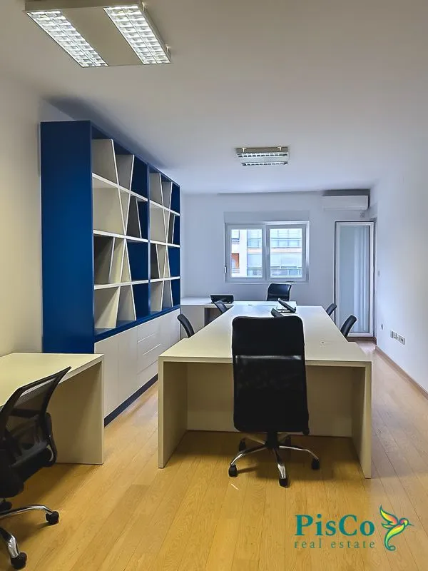 Izdavanje, dvosoban stan, 75m², City Kvart, Podgorica