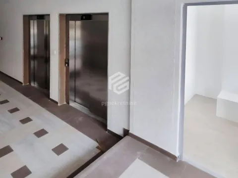 Sale, office space, 3m², Central Point, Podgorica - image 3