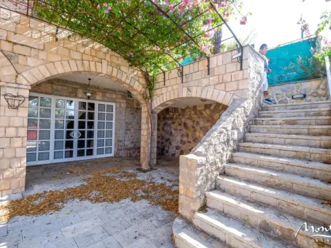 Prodaja, kuća, 375m², Sveti Stefan, Budva - image 18