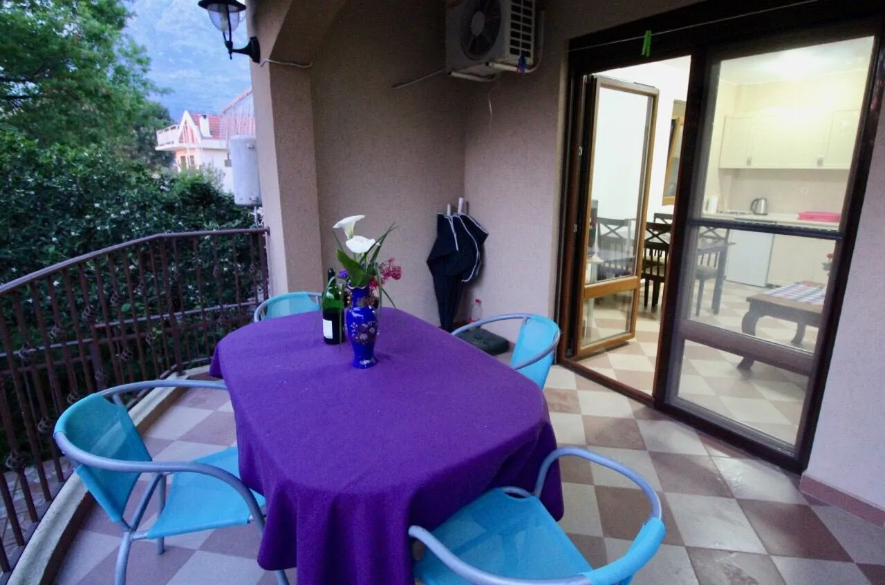 Sale, house, 220m², Bar, Crna Gora
