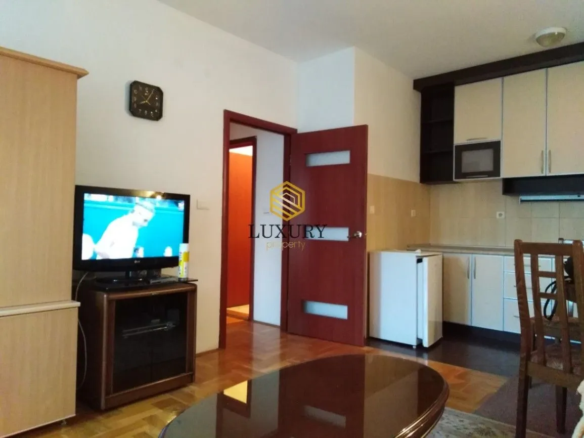Rent, apartment, 450m², Blok 9, Podgorica
