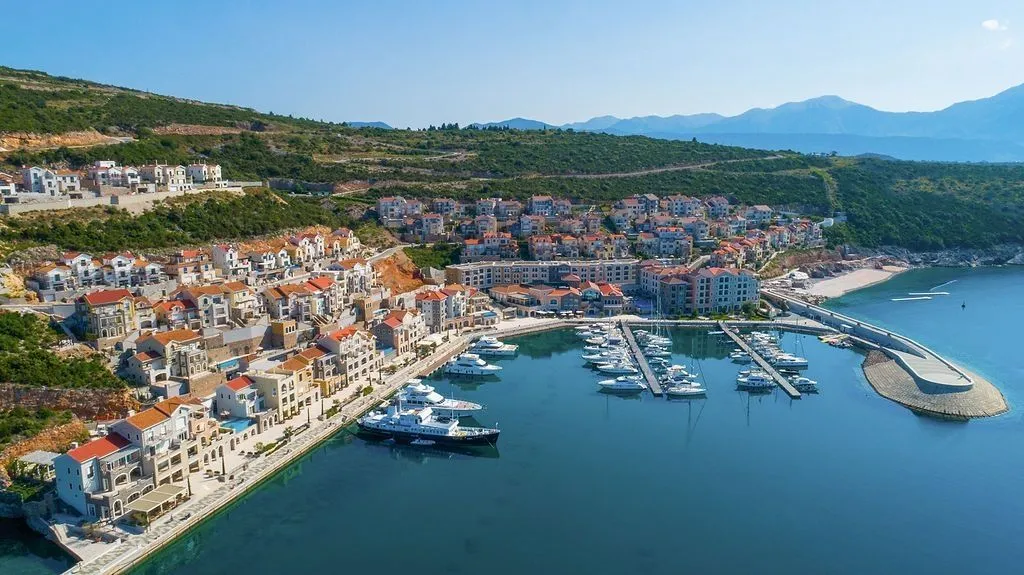 Prodaja, dvosoban stan, 100m², Luštica, Tivat